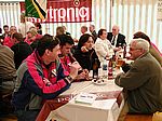 Beim Warten auf die Rangverkündigung mit Gruppenchefin Anna